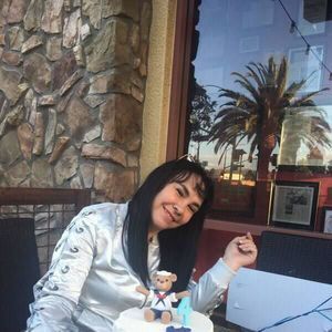 Meet your Posher, Monica